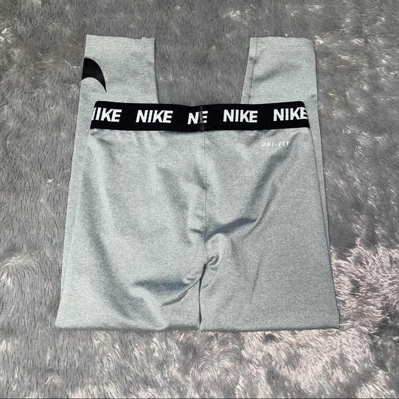 Nike Dri-Fit Leggings Grey/Black Size 6X/L - Picture 2 of 3